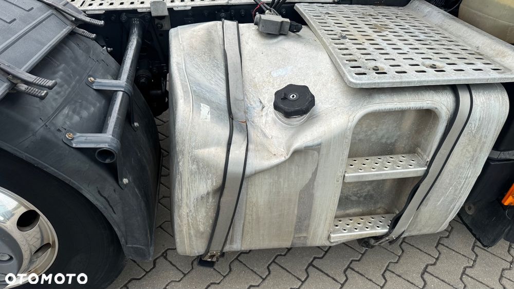 Iveco S-WAY 570 - 32