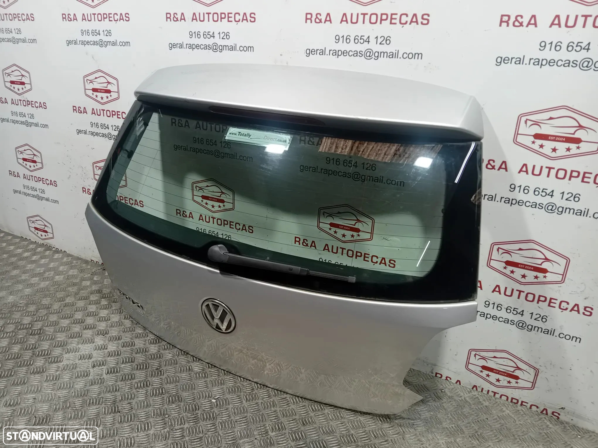 Tampa de Mala VW Polo 6R Original - 3