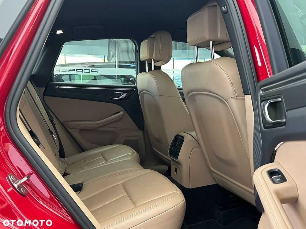 Porsche Macan Standard - 17