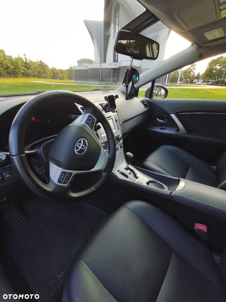 Toyota Avensis 2.0 Prestige MS - 10
