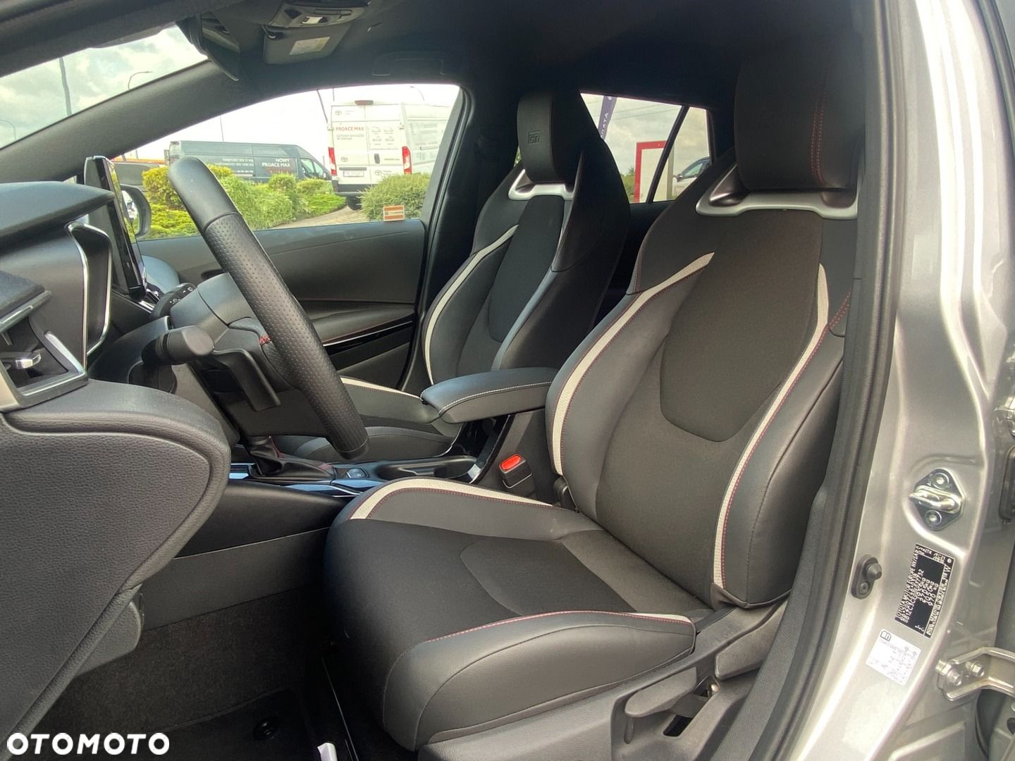Toyota Corolla - 12