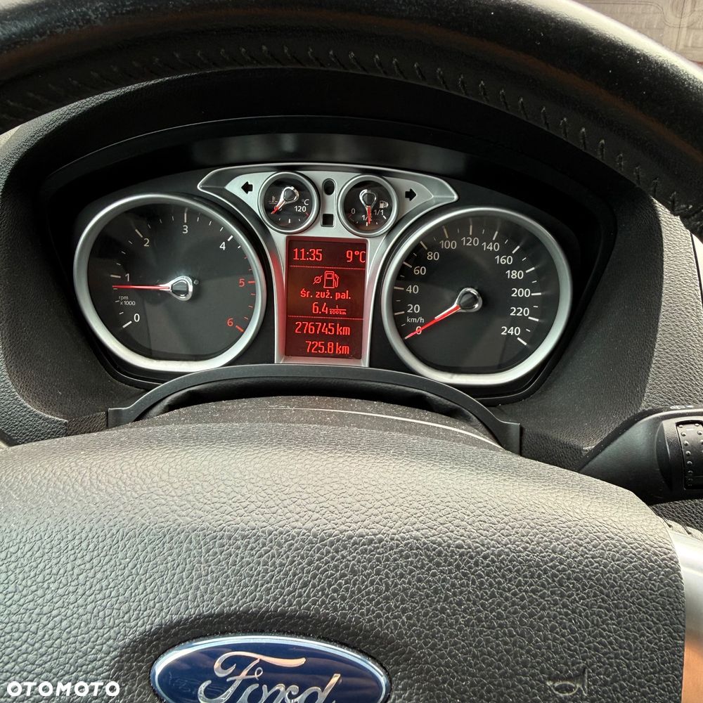 Ford Kuga - 18