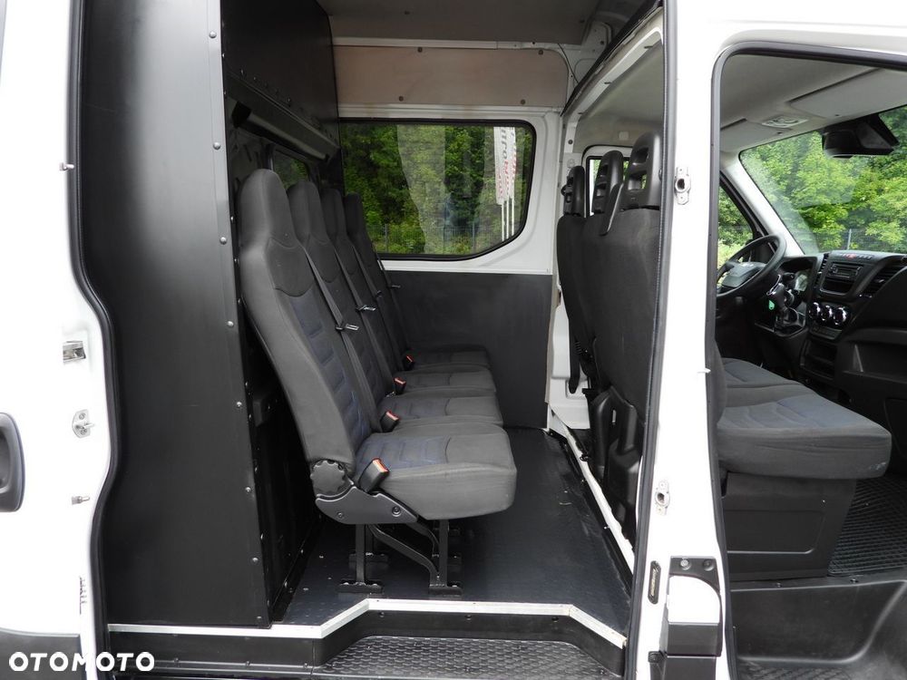 Iveco DAILY 35S16 FURGON BRYGADÓWKA 7 MIEJSC AUTOMAT HI-MATIC KLIMATYZACJA  160KM - 38