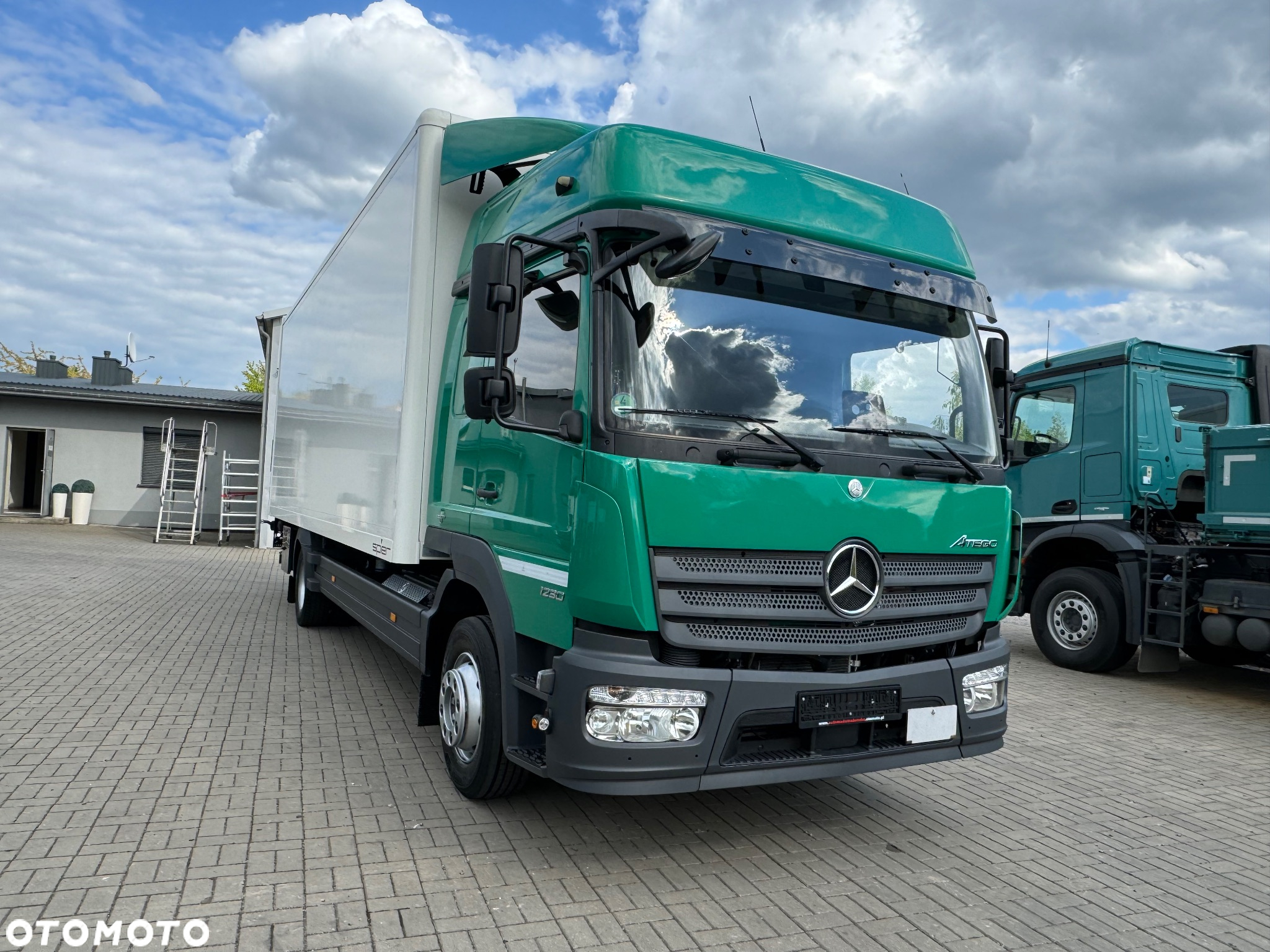 Mercedes-Benz ATEGO 1230 KONTENER 7.50m WINDA - 16