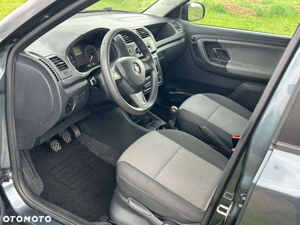 Skoda Fabia 1.2 HTP Cool Colour Edition - 21
