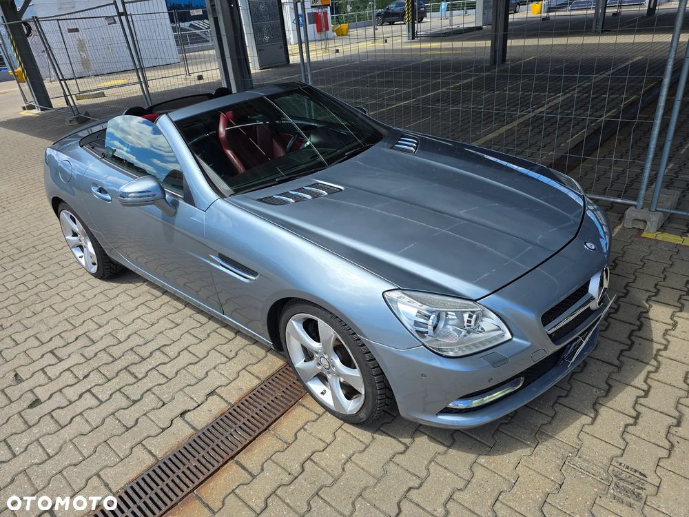 Mercedes-Benz SLK 350 BlueEFFICIENCY 7G-TRONIC Edition 1 - 4