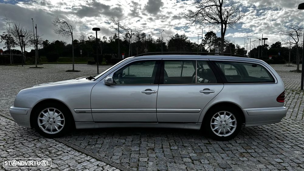 Mercedes-Benz E 220 CDI Elegance - 4