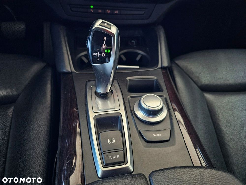 BMW X6 - 24
