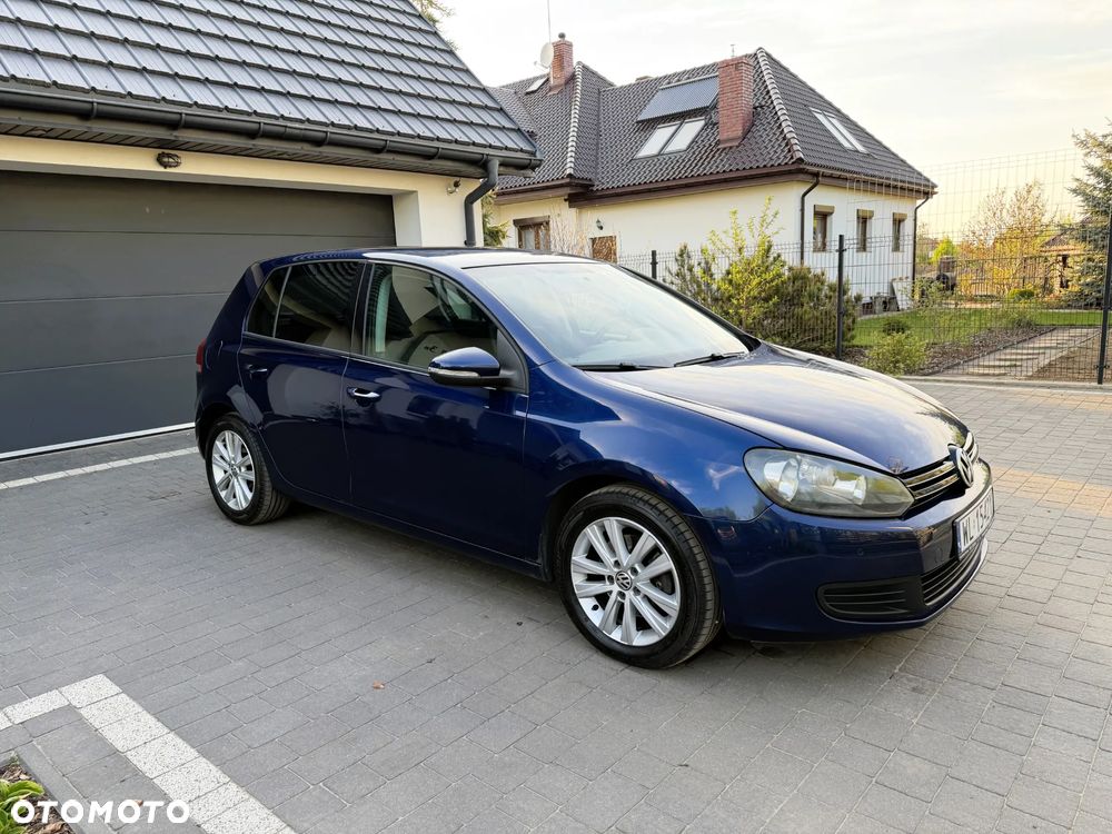 Volkswagen Golf - 2