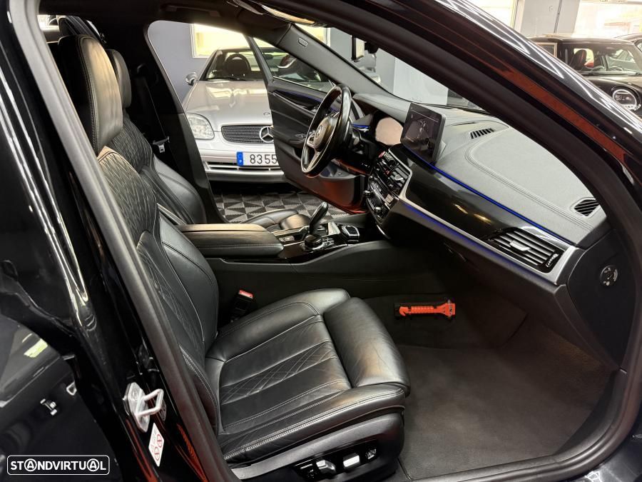 BMW M550d xDrive Auto - 13