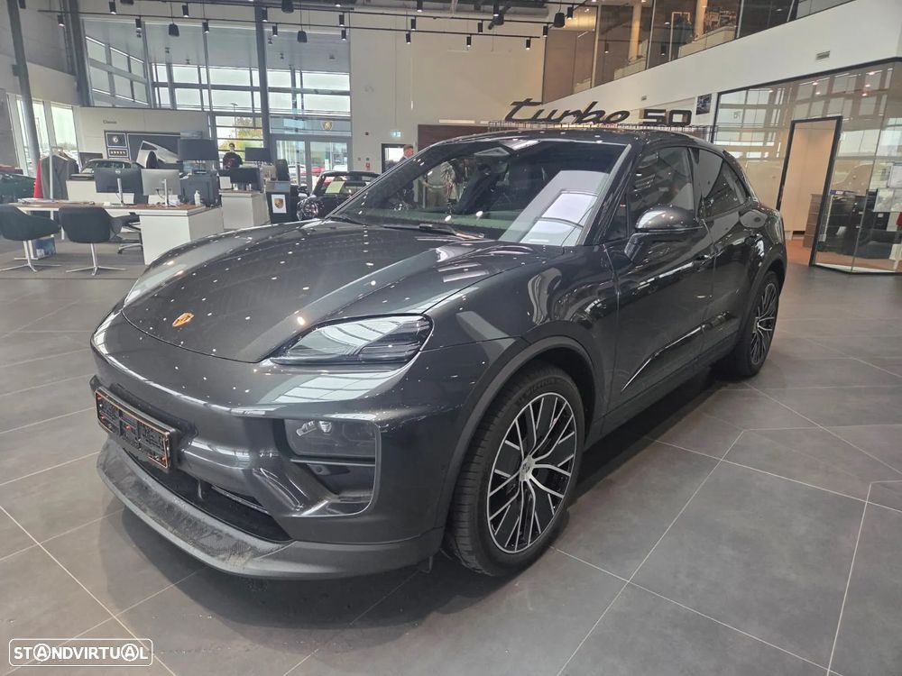Porsche Macan Electric 4 - 1