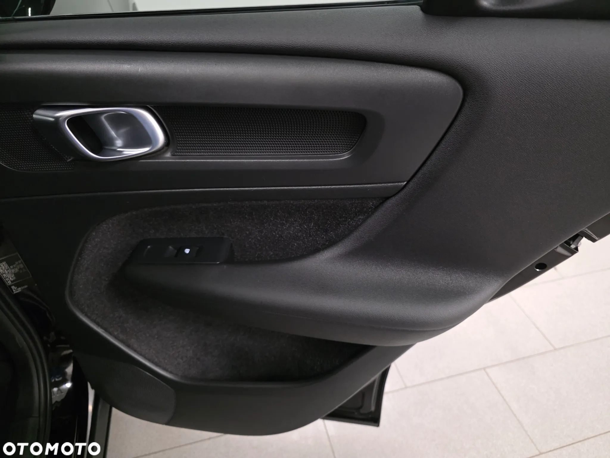 Volvo XC 40 D3 R-Design - 23