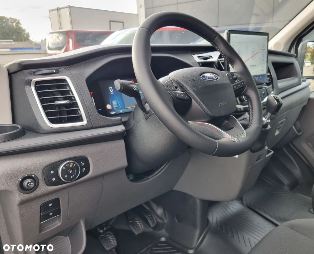 Ford Transit - 9