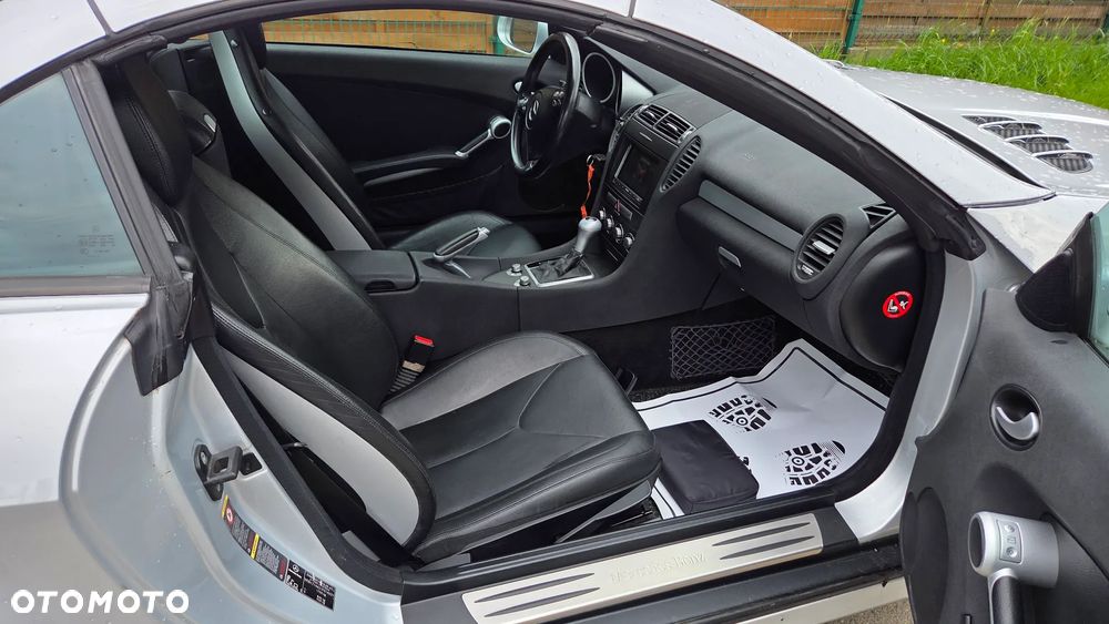 Mercedes-Benz SLK - 12