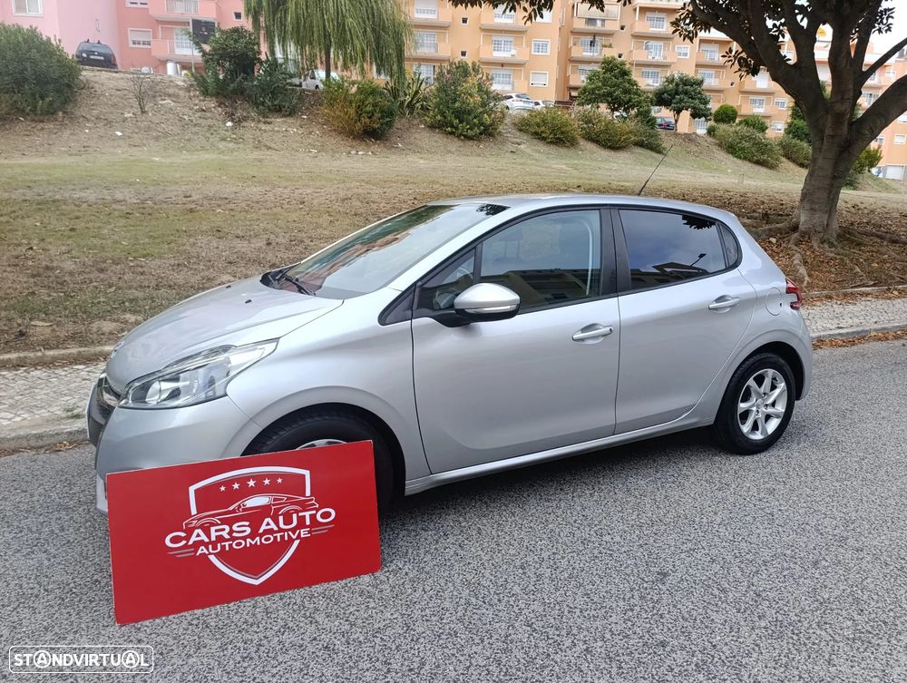 Peugeot 208 1.6 BlueHDi Style - 1