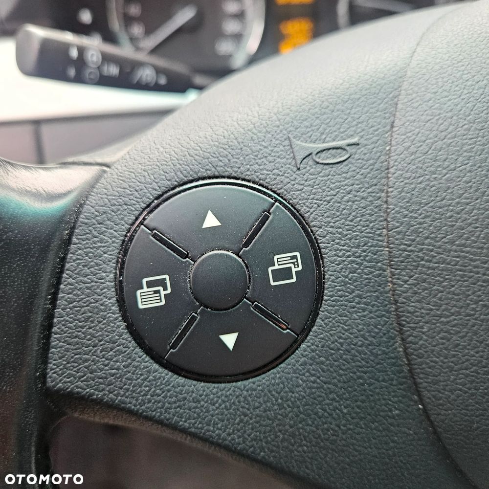 Mercedes-Benz Viano - 22