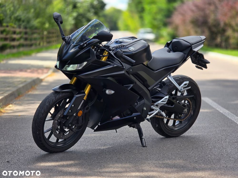 Yamaha YZF - 11