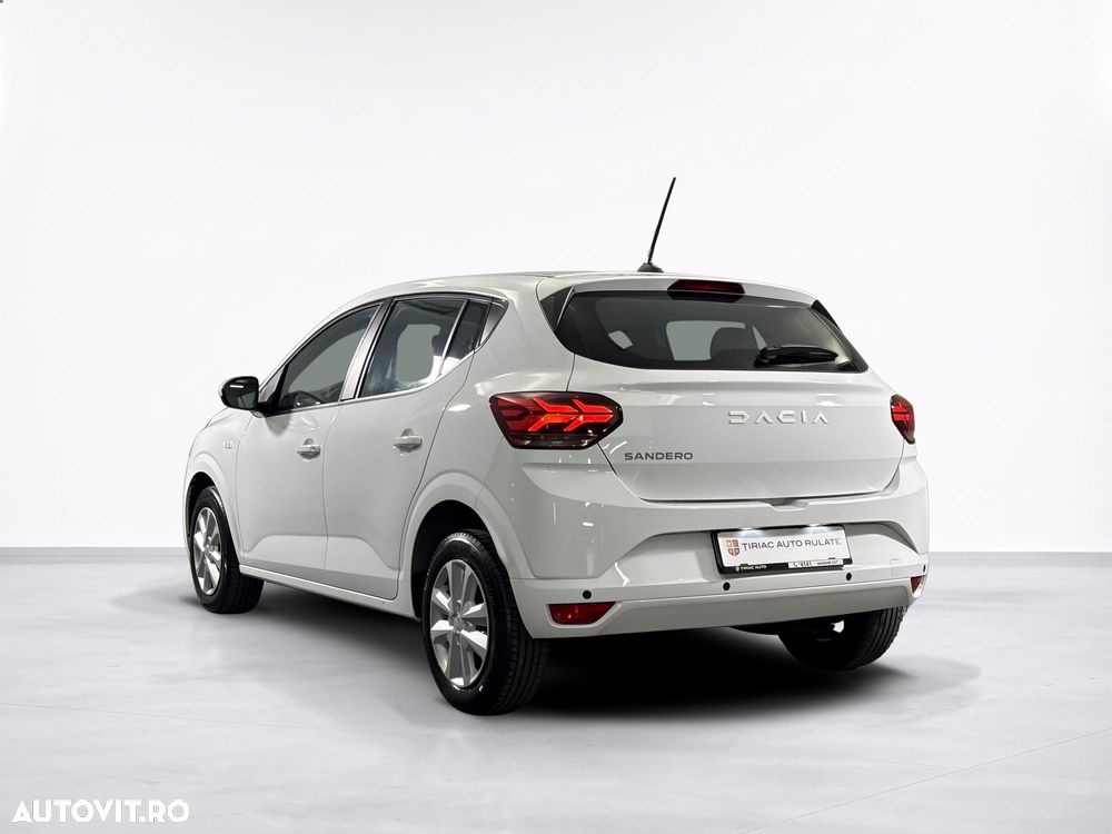 Dacia Sandero - 4