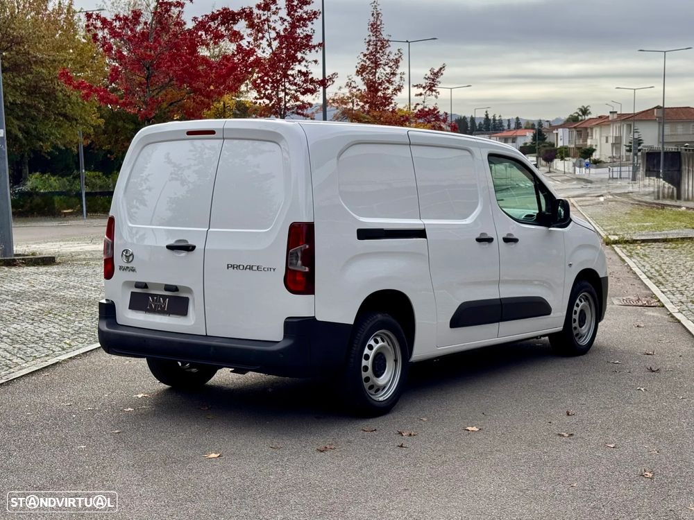 Toyota Proace City L2 1.5D - 3 Lugares - 14