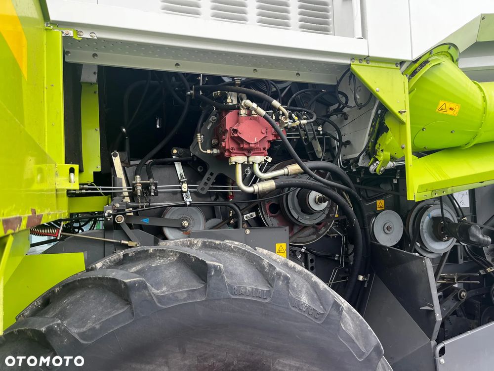 Claas MEGA 360 - 17