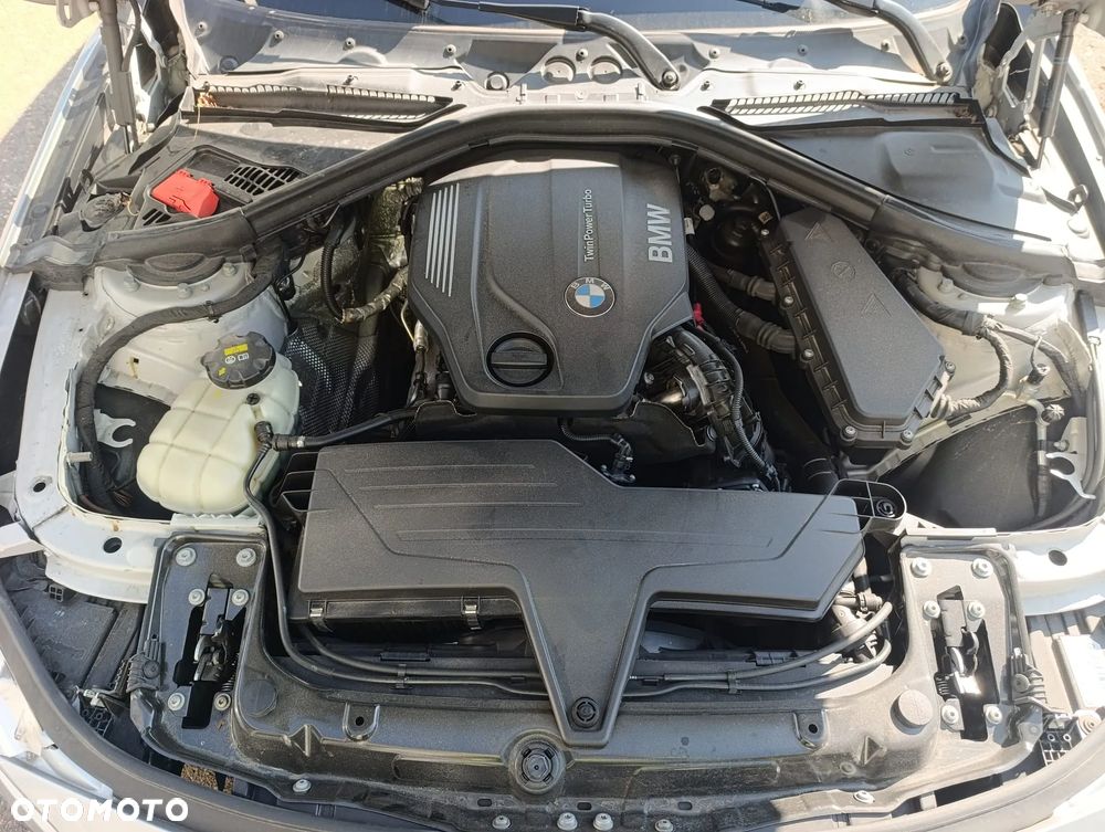 BMW Seria 3 320d Edition Luxury Line Purity - 10