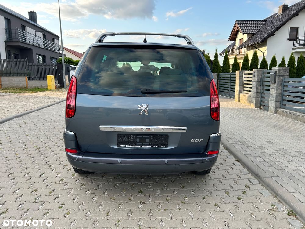 Peugeot 807 HDi 165 Premium - 7
