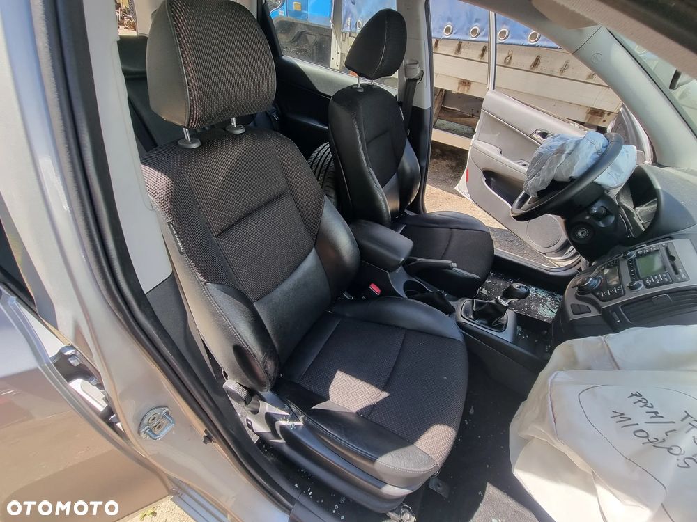 HYUNDAI i30 I CW 08-12 2011 r. fotele kierowcy i pasażera + kanapa tylna* - 4
