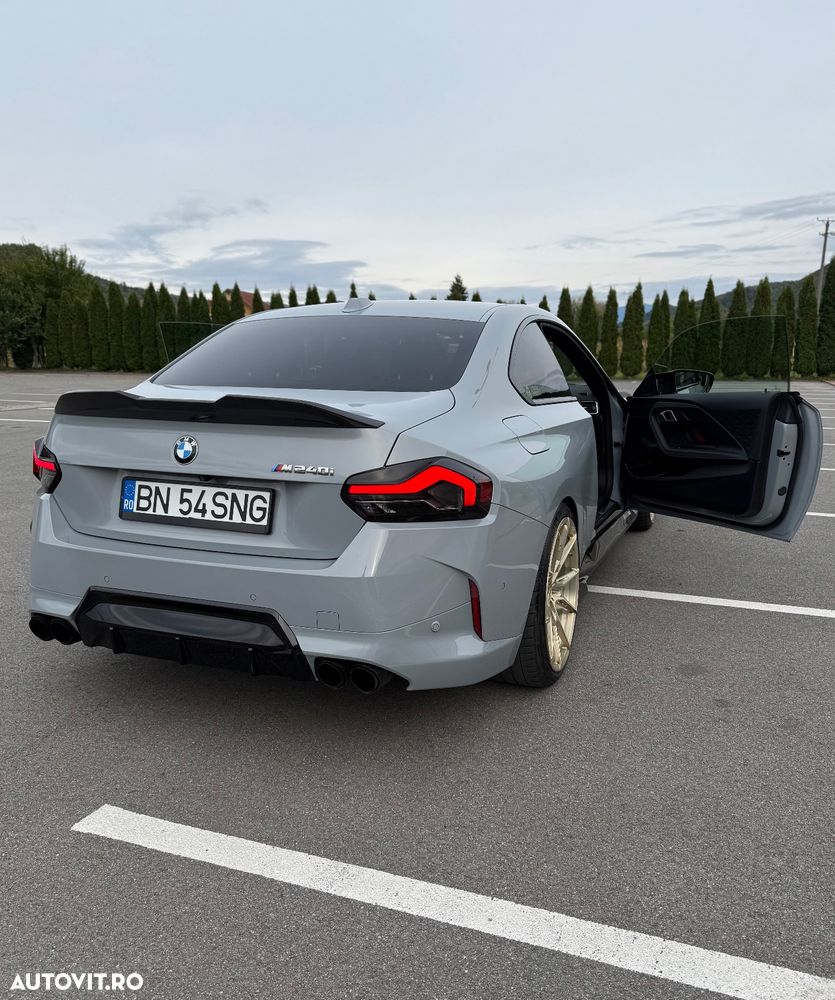 BMW M2 M240i xDrive - 6