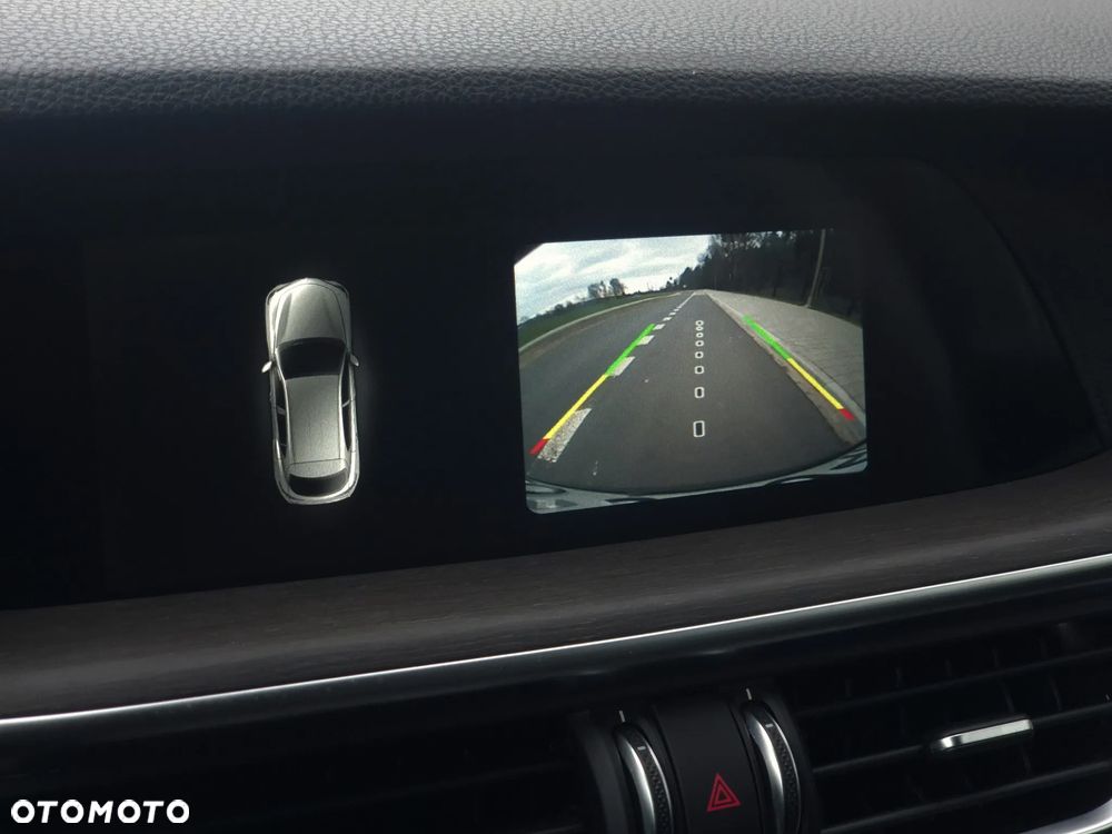 Alfa Romeo Stelvio 2.0 Turbo 16V AT8-Q4 First Edition - 27