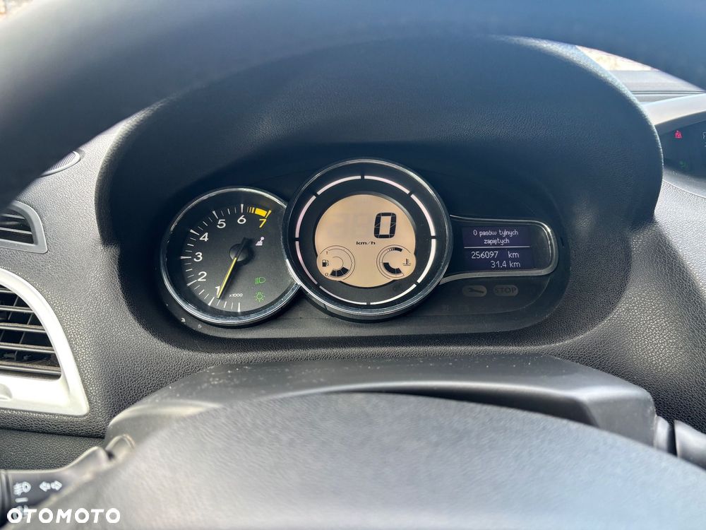 Renault Megane 2.0 16V TCE Dynamique - 6