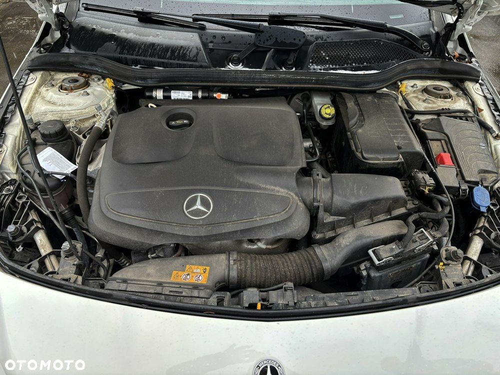 Mercedes-Benz CLA 200 AMG Line - 7