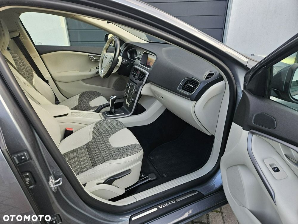 Volvo V40 D2 Drive-E SCR Dynamic Edition - 26