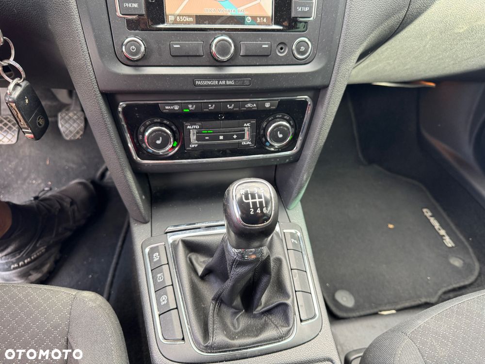 Skoda Superb Combi 2.0 TDI Ambition - 10