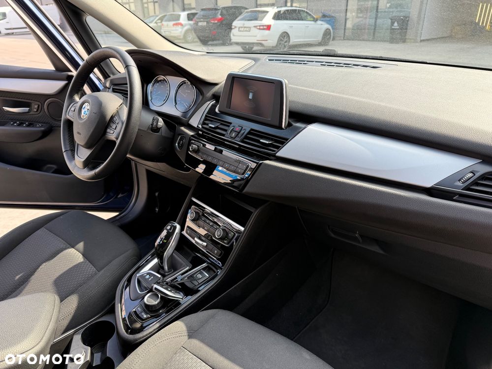 BMW Seria 2 216d Advantage - 23
