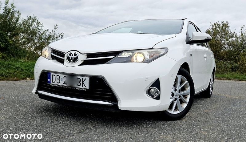 Toyota Auris 2.0 D-4D Comfort - 4