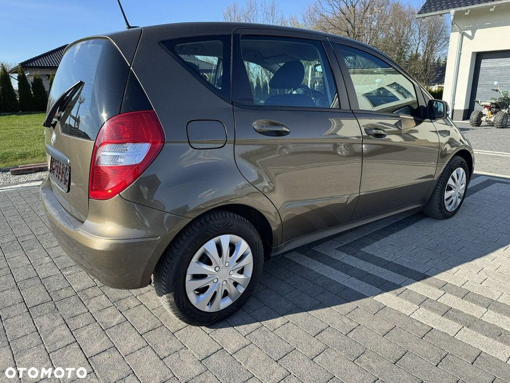 Mercedes-Benz Klasa A 160 Classic BlueEff EU5 - 12