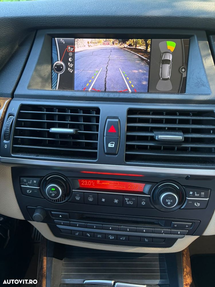 BMW X5 3.0d - 12