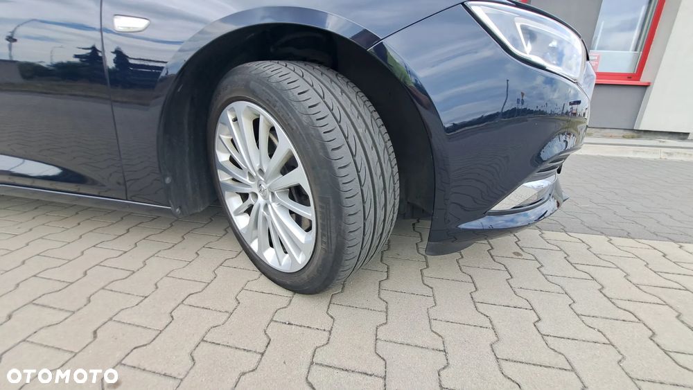 Opel Insignia - 8