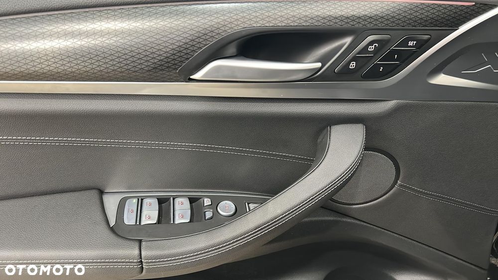 BMW X3 xM40d mHEV - 14