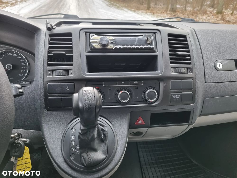 Volkswagen Transporter - 26