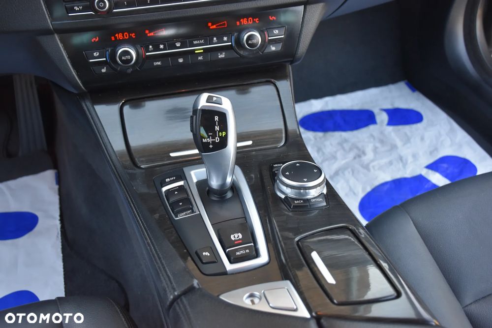 BMW Seria 5 518d Luxury Line - 20