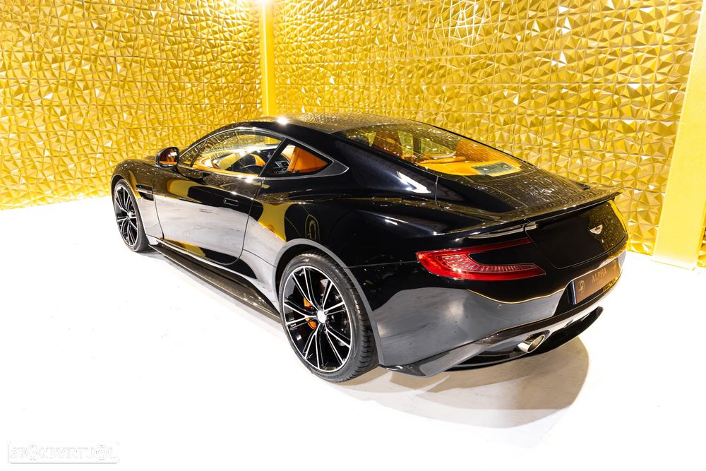 Aston Martin Vanquish Touchtronic 2 - 21