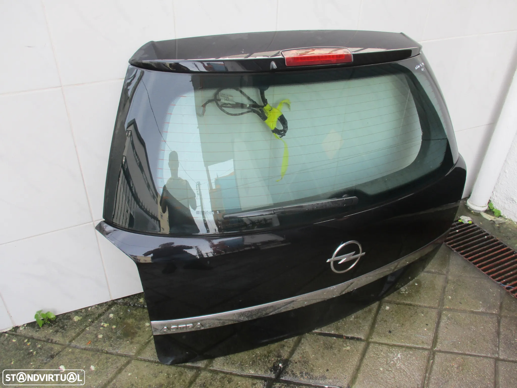 tampa mala opel astra H sw carrinha  2006 5 portas - 2