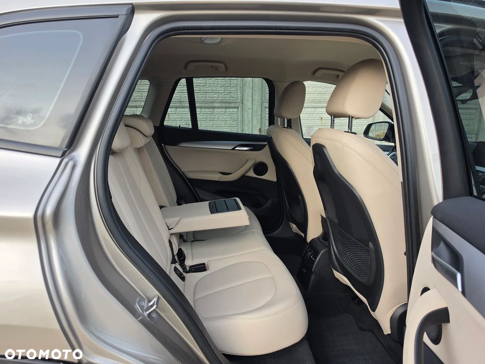 BMW X1 - 16