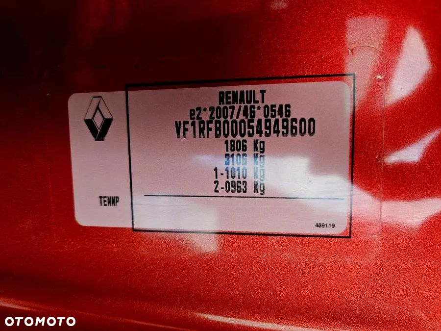 Renault Megane ENERGY TCe 130 Start & Stop Paris Business - 31