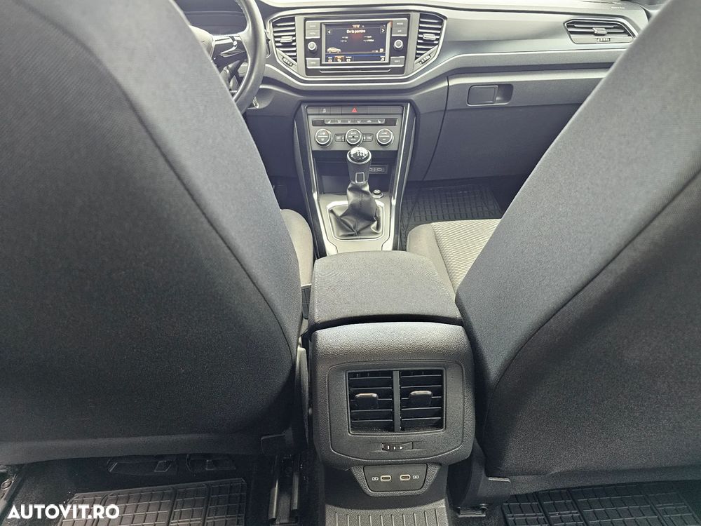 Volkswagen T-Roc - 25