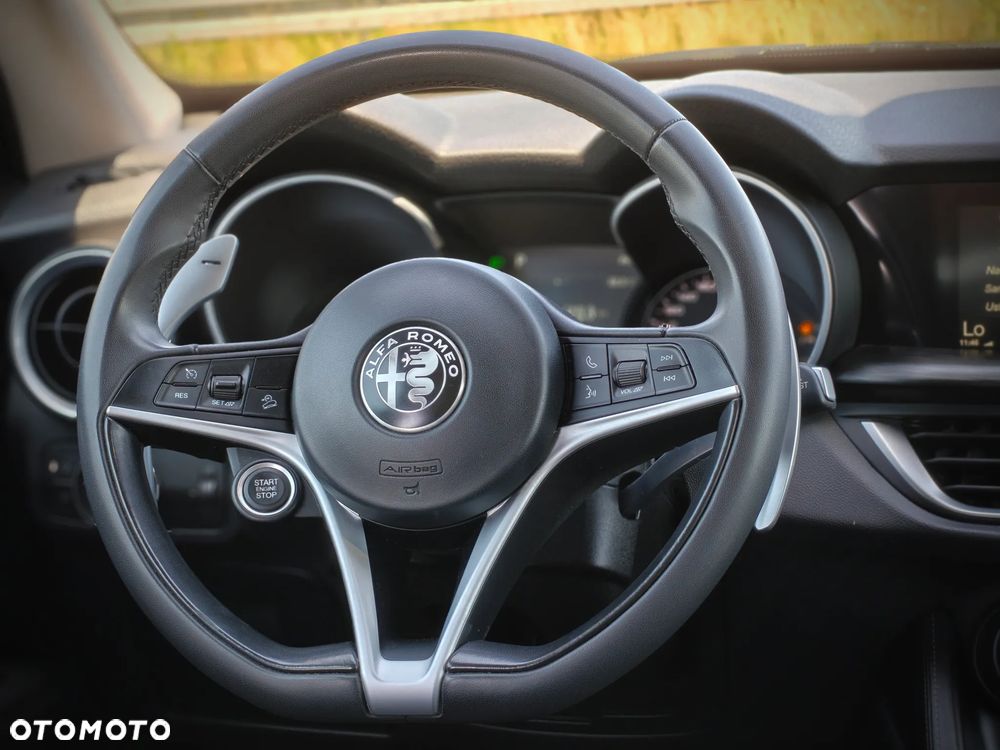 Alfa Romeo Stelvio 2.0 Turbo Executive Q4 - 14