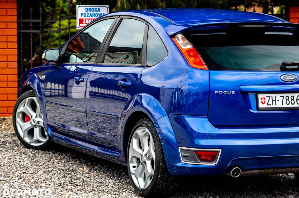 Ford Focus 2.5 ST - 9