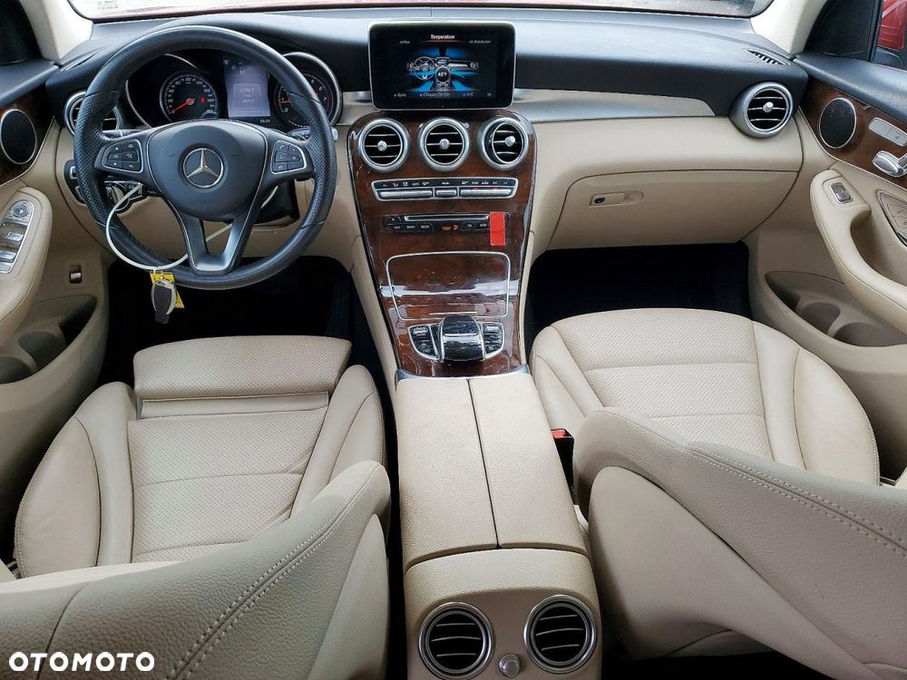Mercedes-Benz GLC 300 4-Matic - 8