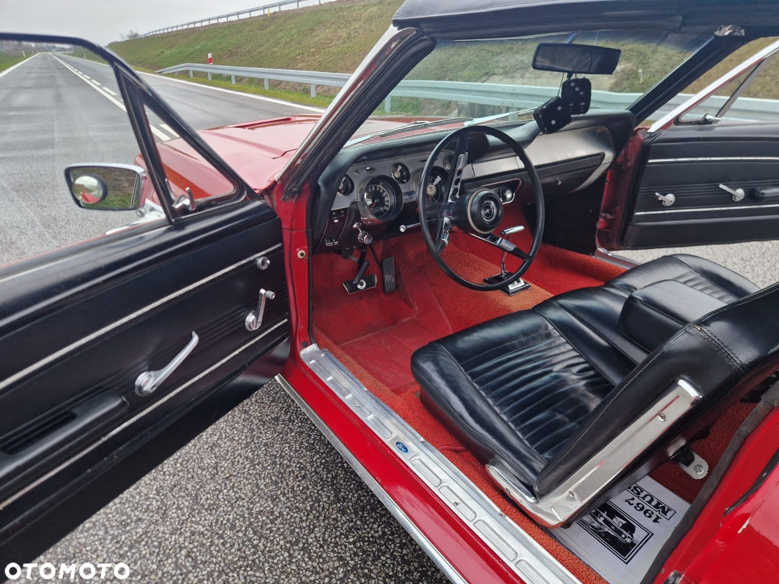 Ford Mustang - 23